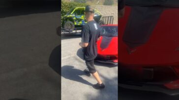 Big Dru shows his cars.