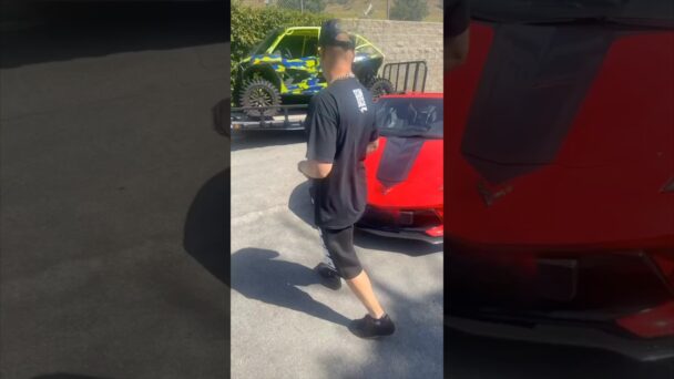 Big Dru shows his cars.
